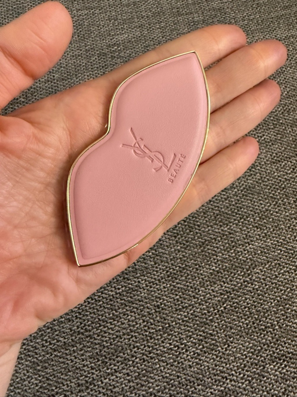 Yves Saint Laurent Lips Pocket Mini Mirror Nude Pink Authentic New - Picture 9 of 17